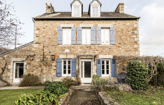Casa de 4 quartos em Yffiniac com jardim - Foto 1