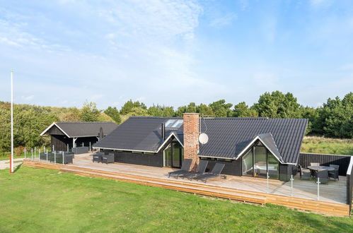 Foto 5 - Casa de 4 habitaciones en Vejers Strand con terraza y bañera de hidromasaje