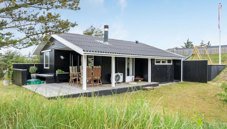 Foto 1 - Casa de 4 quartos em Blokhus com terraço e banheira de hidromassagem