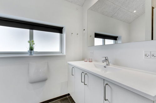 Foto 34 - Haus mit 4 Schlafzimmern in Hvide Sande mit terrasse und sauna