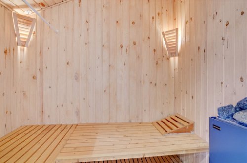 Foto 11 - Haus mit 4 Schlafzimmern in Blokhus mit terrasse und sauna