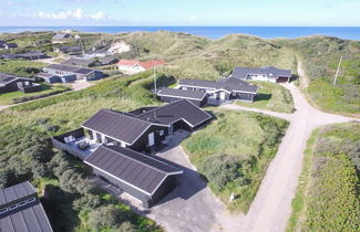 Foto 3 - Casa de 4 quartos em Blokhus com terraço e sauna