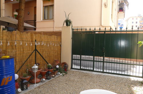Foto 21 - Casa con 1 camera da letto a Ventimiglia con vista mare