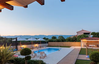 Photo 3 - Maison de 3 chambres à Poličnik avec piscine privée et jardin