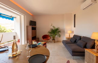 Photo 2 - 2 bedroom Apartment in Hyères with garden and terrace