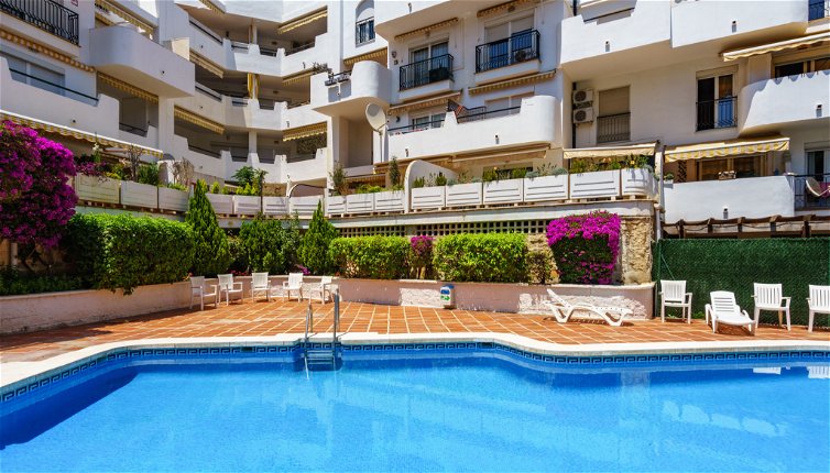 Foto 1 - Apartamento de 2 habitaciones en Torremolinos con piscina y vistas al mar