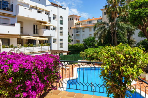 Photo 20 - 2 bedroom Apartment in Torremolinos with swimming pool and sea view