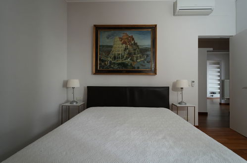 Foto 16 - Appartamento con 2 camere da letto a Varazze con giardino e vista mare