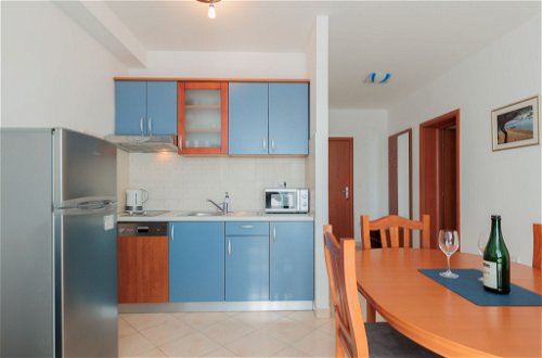Foto 2 - Apartment mit 2 Schlafzimmern in Privlaka mit garten und blick aufs meer