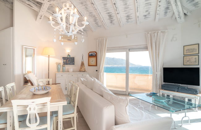 Apartamento de 3 quartos em Golfo Aranci com piscina e jardim - Foto 4