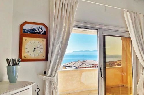 Foto 8 - Appartamento con 2 camere da letto a Golfo Aranci con piscina e vista mare