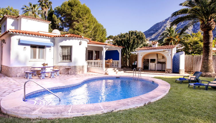 Foto 1 - Casa de 3 habitaciones en Dénia con piscina privada y vistas al mar