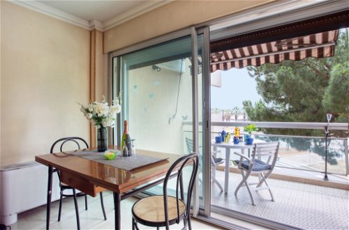 Foto 11 - Apartamento en Cagnes-sur-Mer con terraza y vistas al mar