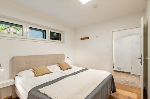 Foto 5 - Appartamento con 3 camere da letto a Treffen am Ossiacher See con vista sulle montagne