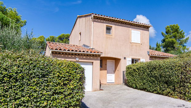 Casa de 4 quartos em Nans-les-Pins com piscina e terraço - Foto 2