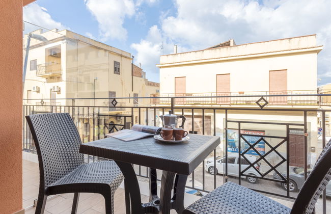 Apartamento de 2 quartos em Balestrate com terraço - Foto 1
