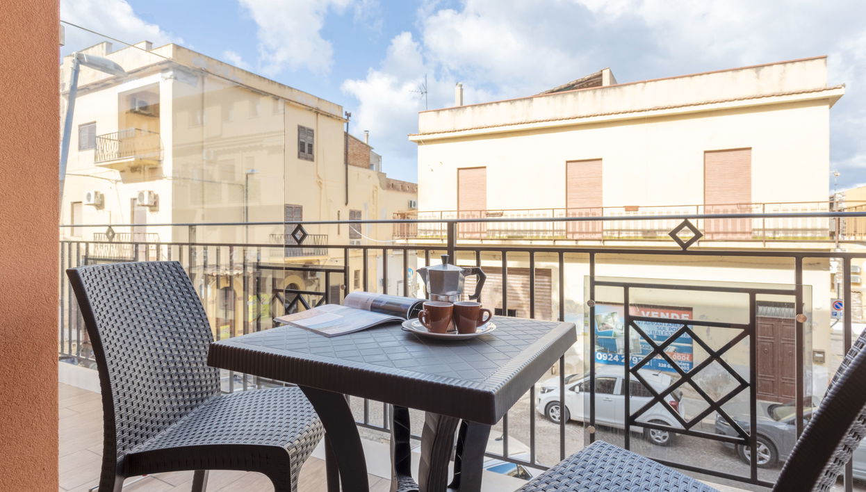 Apartamento de 2 quartos em Balestrate com terraço - Foto 1