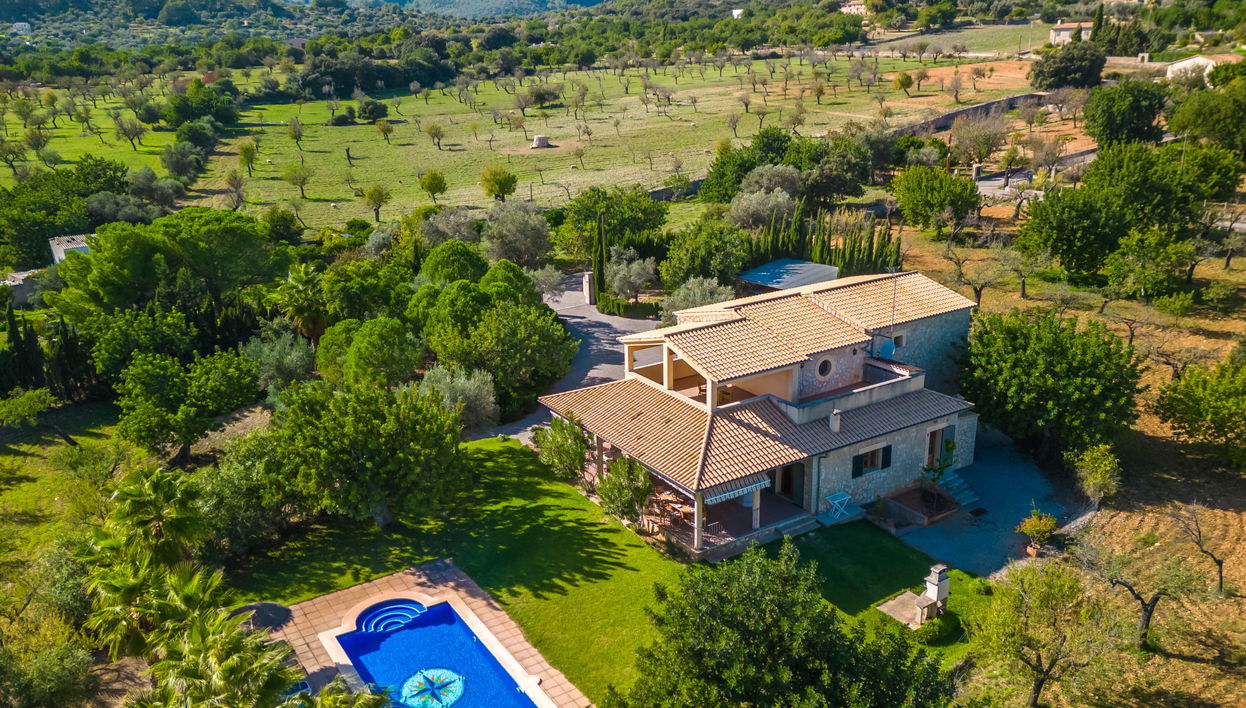 Casa de 4 quartos em Selva com piscina privada e jardim - Foto 1