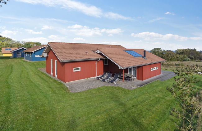 Casa de 4 quartos em Augustenborg com terraço - Foto 1