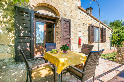 Photo 3 - Maison de 2 chambres à Trequanda avec piscine et jardin