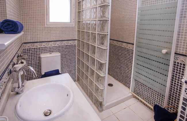 Casa de 4 quartos em Jávea com piscina privada e jardim - Foto 26