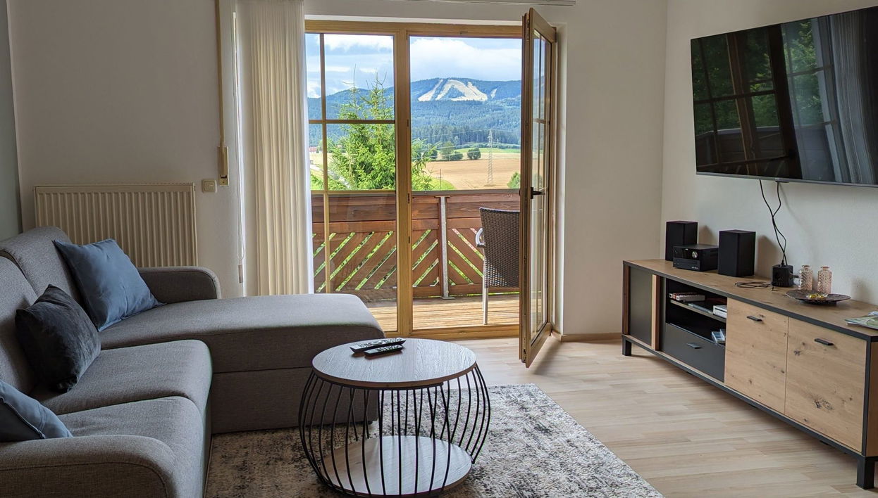 Apartment mit 2 Schlafzimmern in Regen mit garten - Foto 1