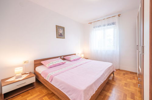 Foto 5 - Appartamento con 2 camere da letto a Crikvenica con terrazza