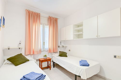 Foto 4 - Apartamento de 3 quartos em Castelló d'Empúries com piscina e jardim