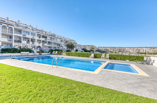 Foto 16 - Apartamento de 3 quartos em Castelló d'Empúries com piscina e jardim
