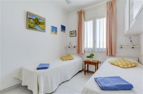 Photo 13 - Appartement de 2 chambres à Castelló d'Empúries avec piscine et vues à la mer