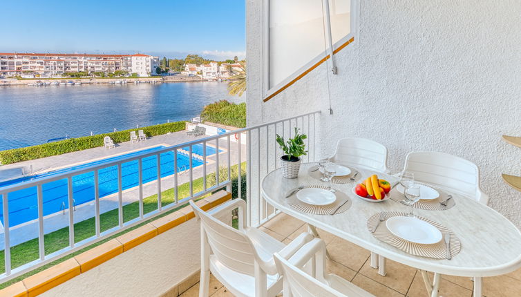 Foto 1 - Apartamento de 3 quartos em Castelló d'Empúries com piscina e jardim