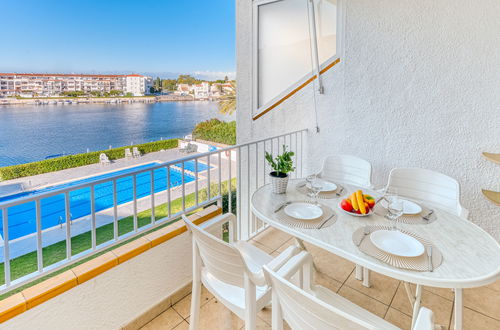 Foto 1 - Apartamento de 3 quartos em Castelló d'Empúries com piscina e jardim