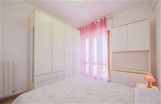 Foto 3 - Appartamento con 3 camere da letto a Viareggio con vista mare