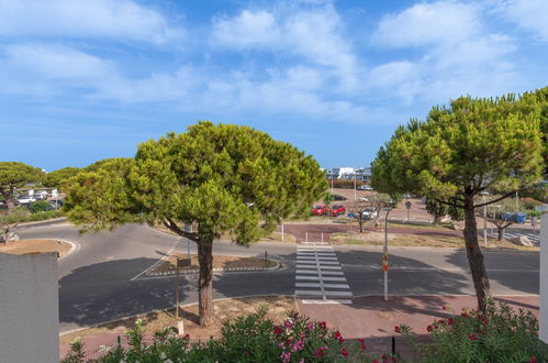 Foto 18 - Appartamento a Le Grau-du-Roi con terrazza e vista mare