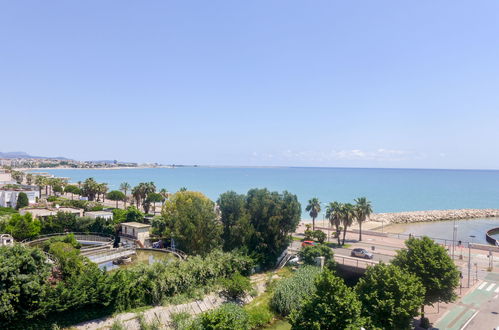 Foto 18 - Appartamento con 1 camera da letto a Cagnes-sur-Mer con terrazza e vista mare