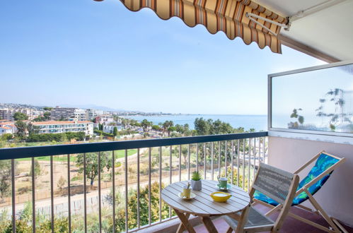 Foto 12 - Apartamento de 1 habitación en Cagnes-sur-Mer con terraza y vistas al mar