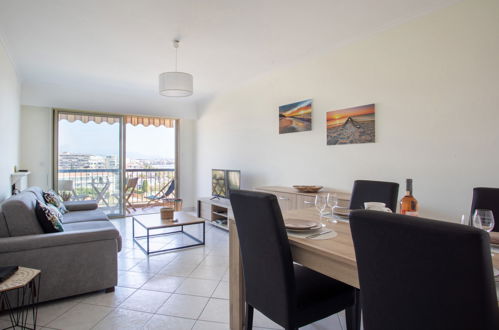 Foto 6 - Appartamento con 1 camera da letto a Cagnes-sur-Mer con terrazza e vista mare