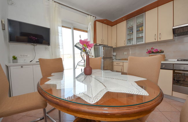 6 bedroom House in Sukošan with terrace - Photo 27