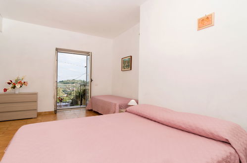 Photo 12 - 1 bedroom Apartment in Massa Lubrense with terrace