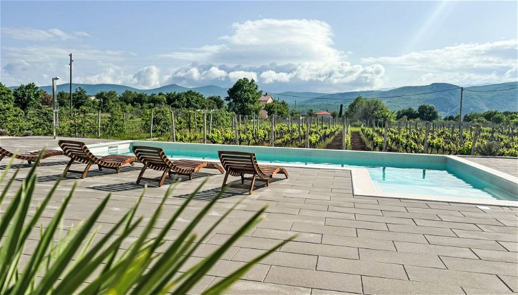 Foto 1 - Casa con 3 camere da letto a Proložac con piscina privata e terrazza