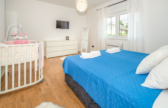 Casa de 4 quartos em Proložac com piscina privada e jardim - Foto 26