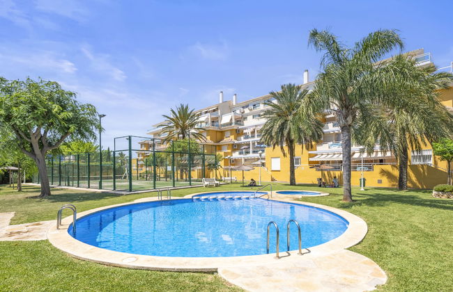 4 bedroom Apartment in Dénia with swimming pool and garden - Photo 1