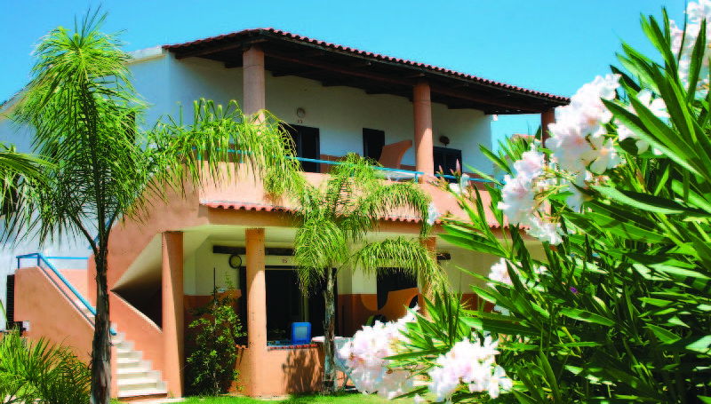 Residence Esmeraldo - Photo 1