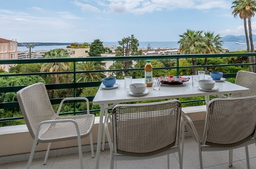 Foto 15 - Apartamento de 1 quarto em Cannes com jardim e vistas do mar