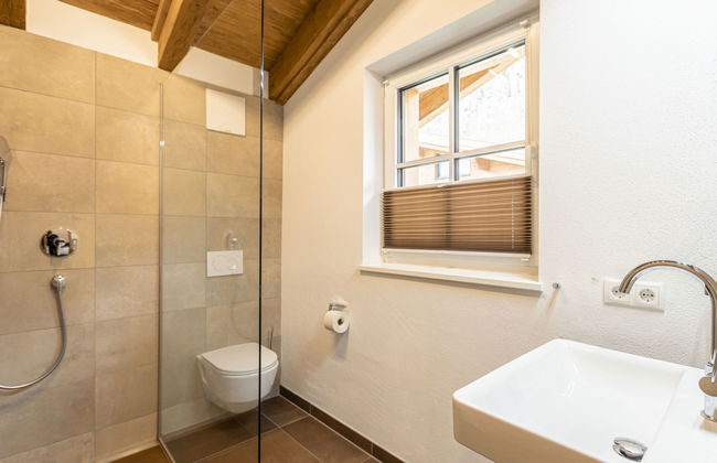Casa de 5 quartos em Uttendorf com jardim e terraço - Foto 5