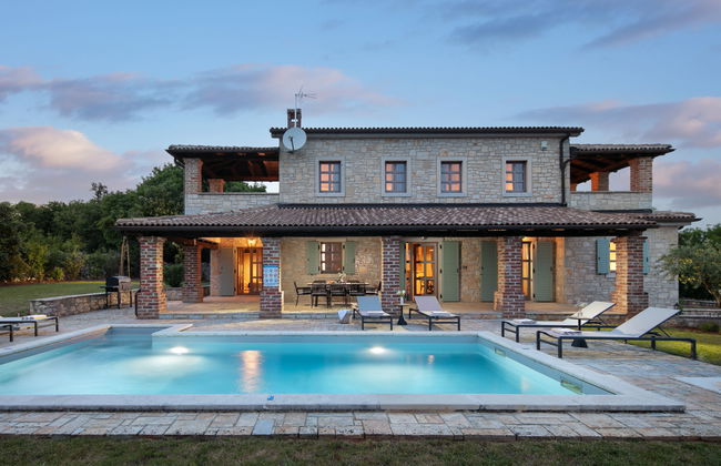 Casa de 5 quartos em Sveti Lovreč com piscina privada e jardim - Foto 22