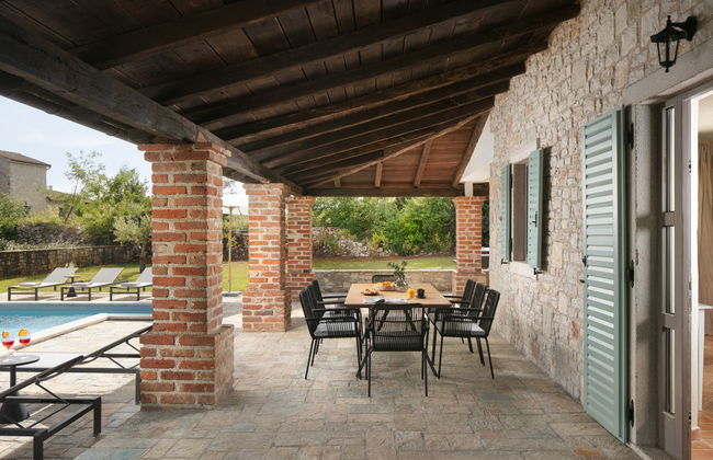 Casa de 5 quartos em Sveti Lovreč com piscina privada e jardim - Foto 8