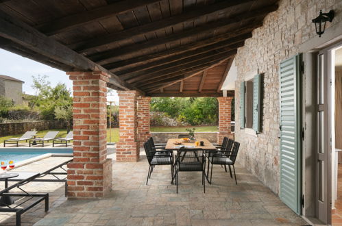 Photo 8 - Maison de 4 chambres à Sveti Lovreč avec piscine privée et jardin