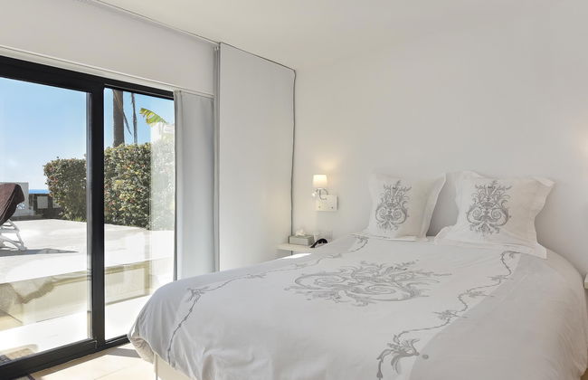 2 bedroom Apartment in San Bartolomé de Tirajana with swimming pool and terrace - Photo 5