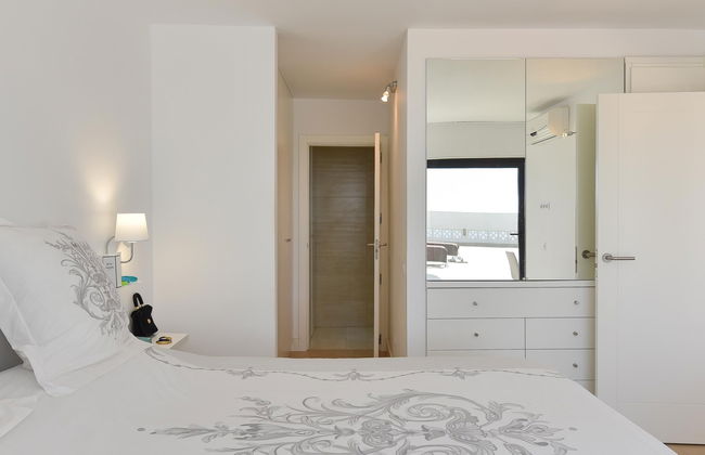 2 bedroom Apartment in San Bartolomé de Tirajana with swimming pool and terrace - Photo 9